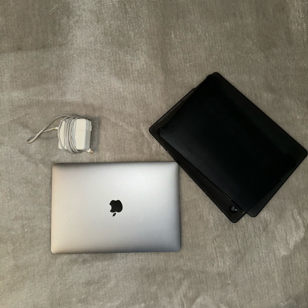 Apple MacBook Pro 13 Inch 2017